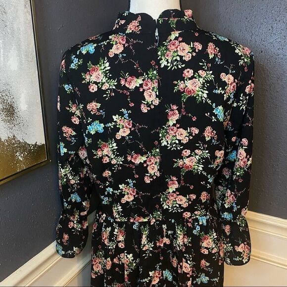 ModCloth Fashionably Dashing Floral Dress - Picture 10 of 13